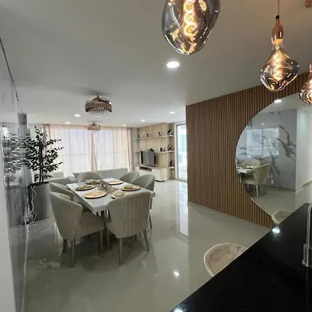 Apartamento Hermoso Con Vista Al Mar Muy Bien Ubicado *